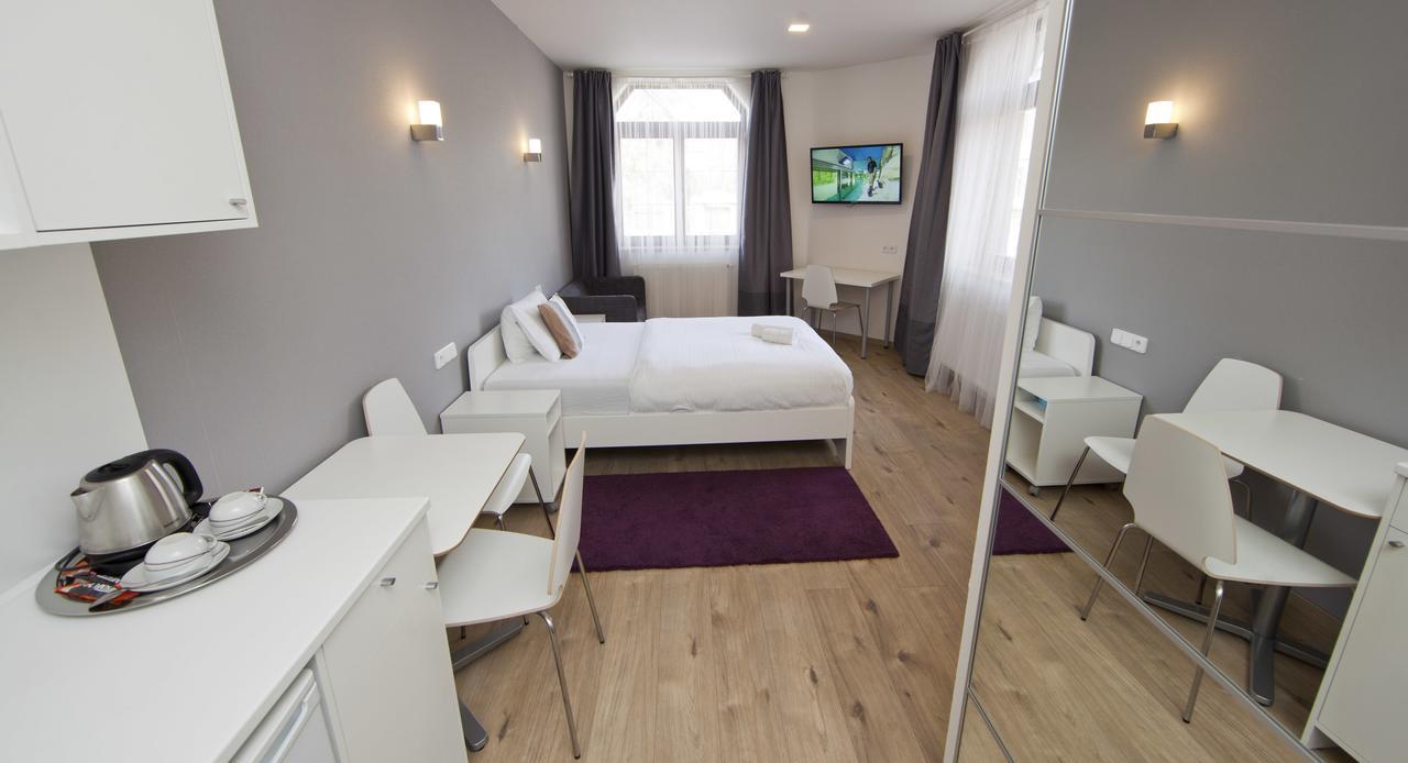 Rozmaryn Rooms & Apartments Rakovník Esterno foto