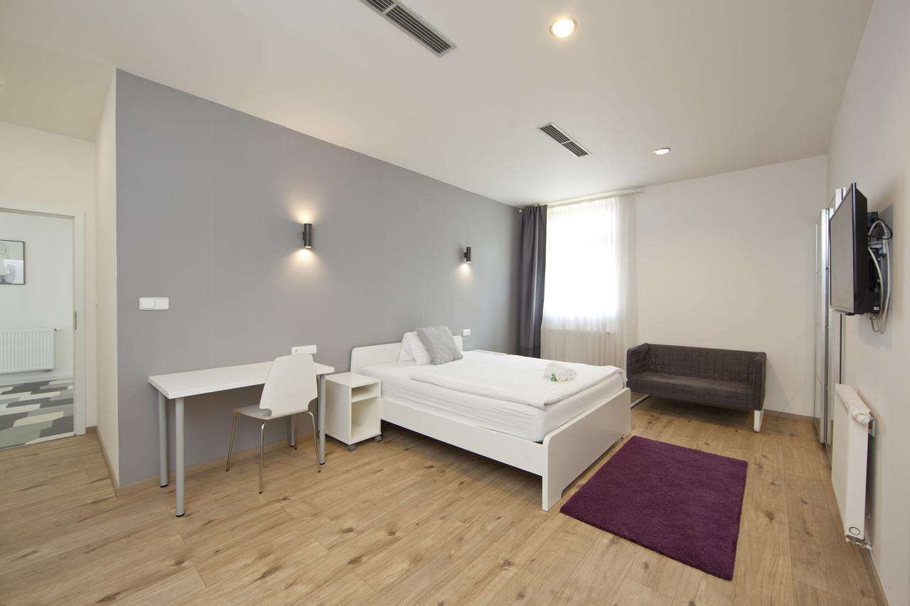 Rozmaryn Rooms & Apartments Rakovník Esterno foto