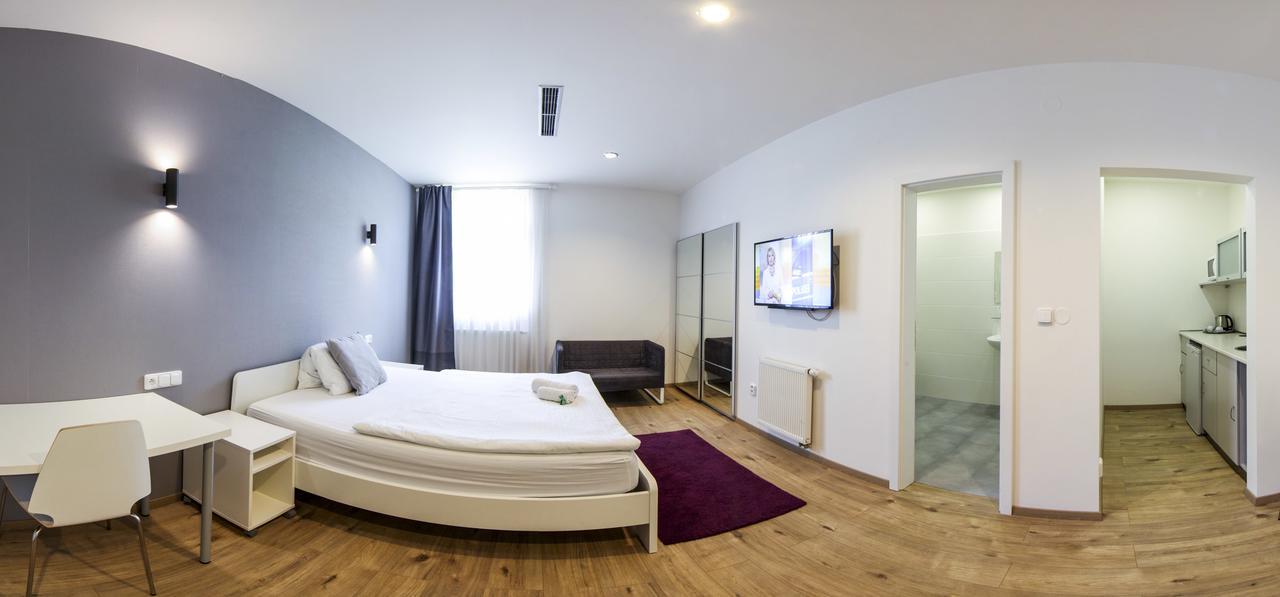 Rozmaryn Rooms & Apartments Rakovník Esterno foto