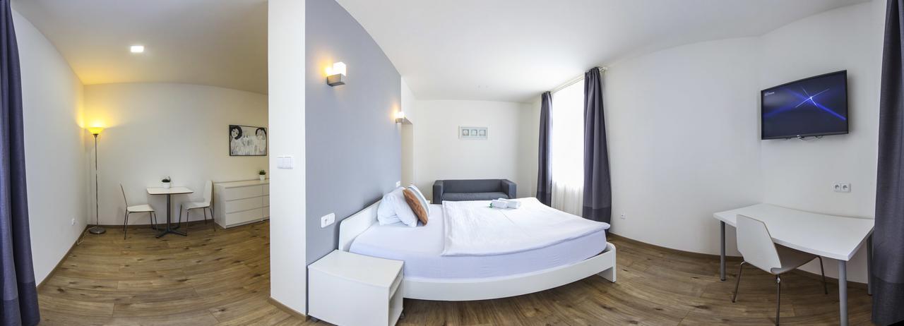 Rozmaryn Rooms & Apartments Rakovník Esterno foto
